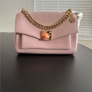 Michael Kors Pink Shoulder Bag with Gold Clasp and Chain Strap